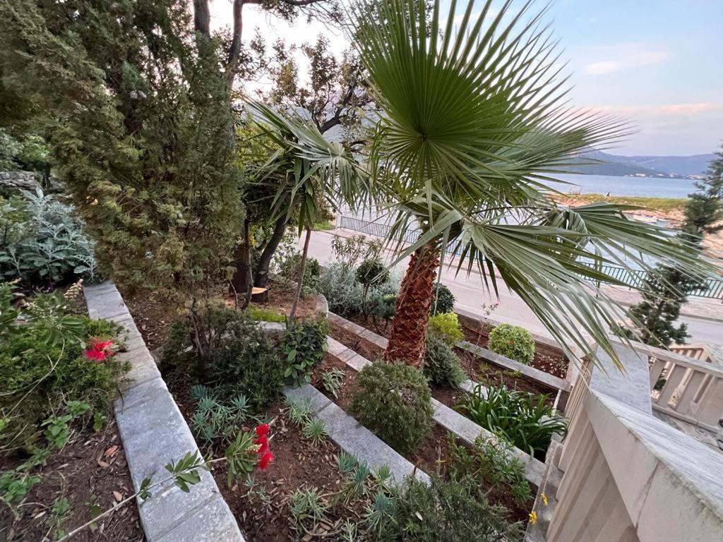 Villa Jade Apartments Front Row Sea View - Walk To Korcula Old Town Medvinjak Exterior photo