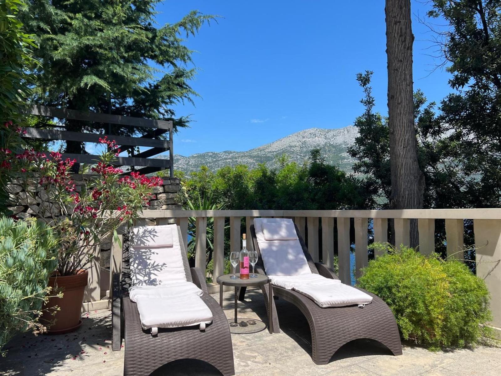 Villa Jade Apartments Front Row Sea View - Walk To Korcula Old Town Medvinjak Exterior photo